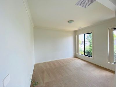 10 Partridge Way, Point Cook