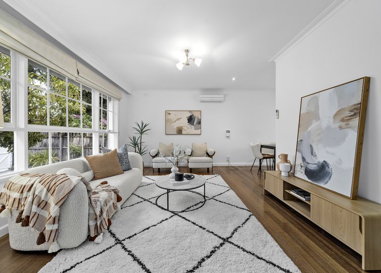 1 / 724 Hawthorn Road, Brighton East