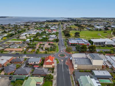 16 Macquarie Street, George Town