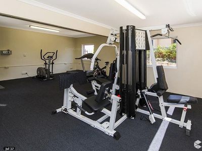13 / 169 Great Eastern Highway, Belmont