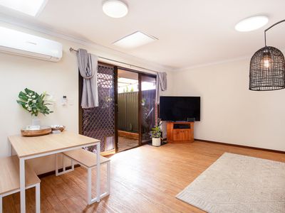 5 / 300 Preston Point Road, Attadale