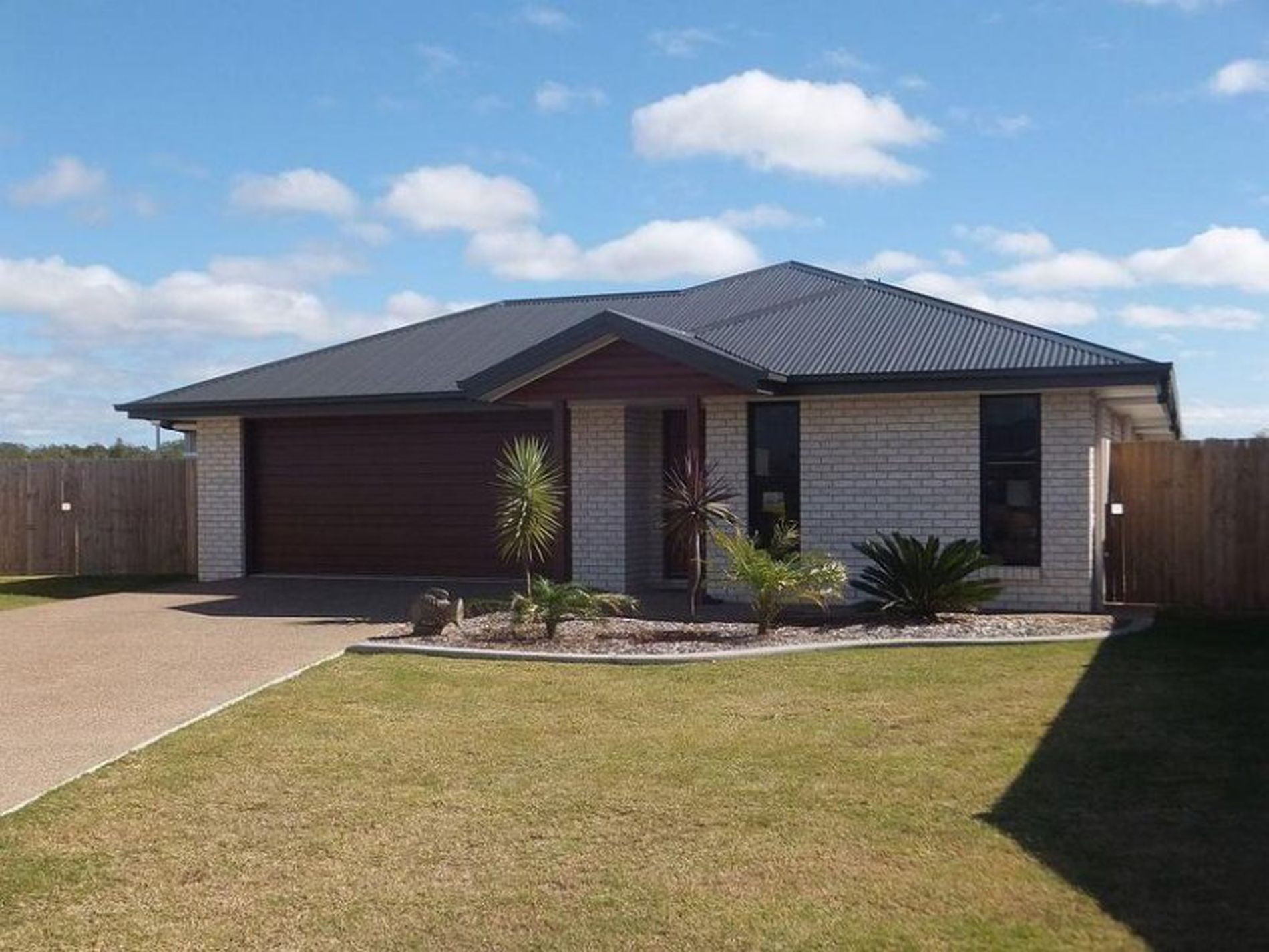 10 Whipbird Court, Woodgate