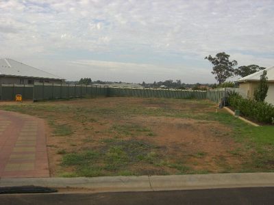 15 Arbory Close, Dubbo