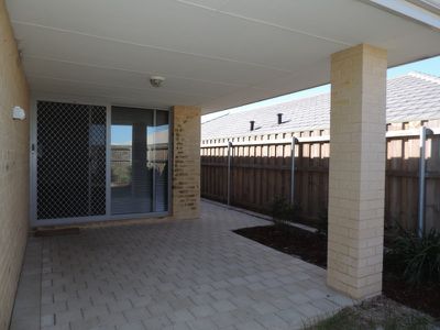 16 Midgegooroo Street, Ellenbrook