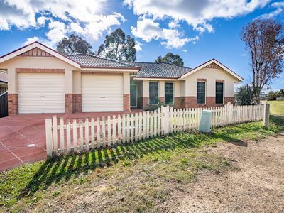 15 Rosewood Glen, Jerrabomberra