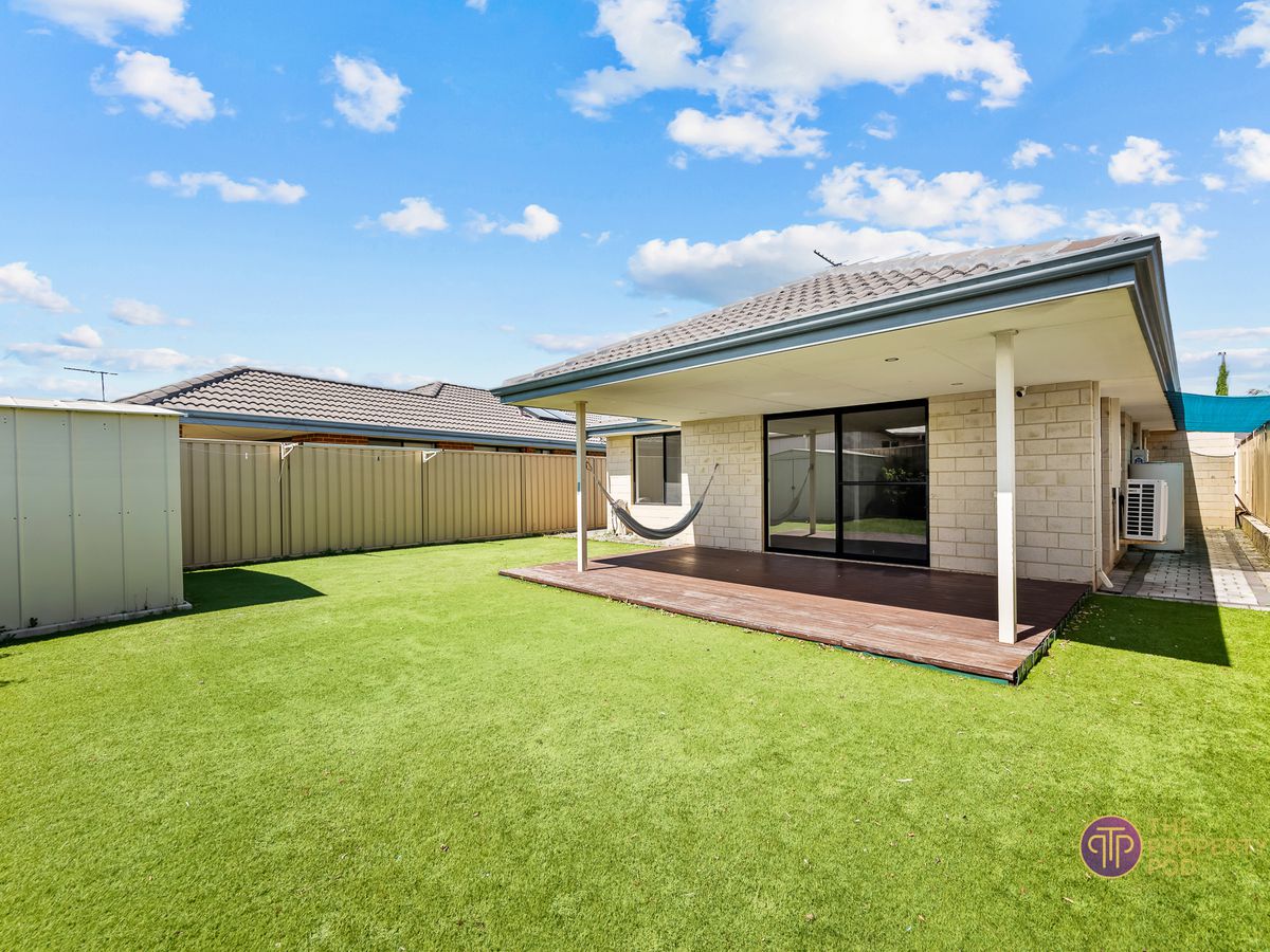 10 Moston Crescent, Bertram