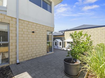 19 Nirvana Way, Willetton