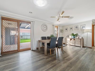 4 Orsett Court, Carrum Downs