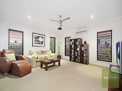 49 Lakeland Boulevard, Idalia