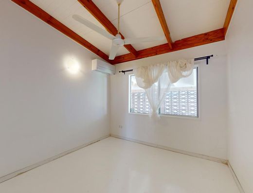 Family Home with Studio/Office and Workshop image 8