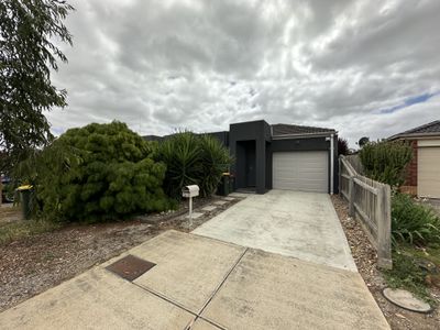 2 / 16 Xavier Court, Werribee