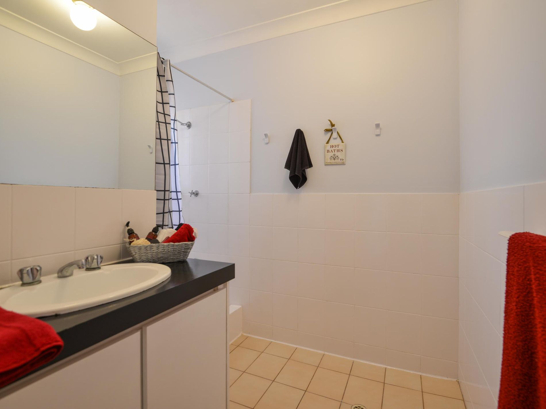 1 / 2 Boxhall Retreat, Boulder