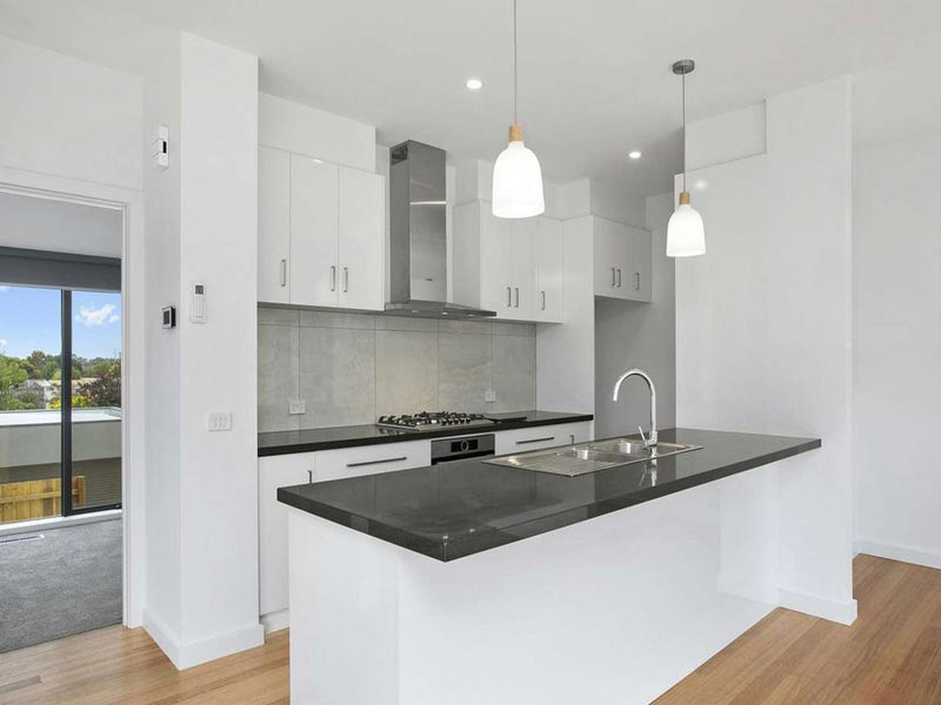 1 / 6 Lansbury Crescent, Highton