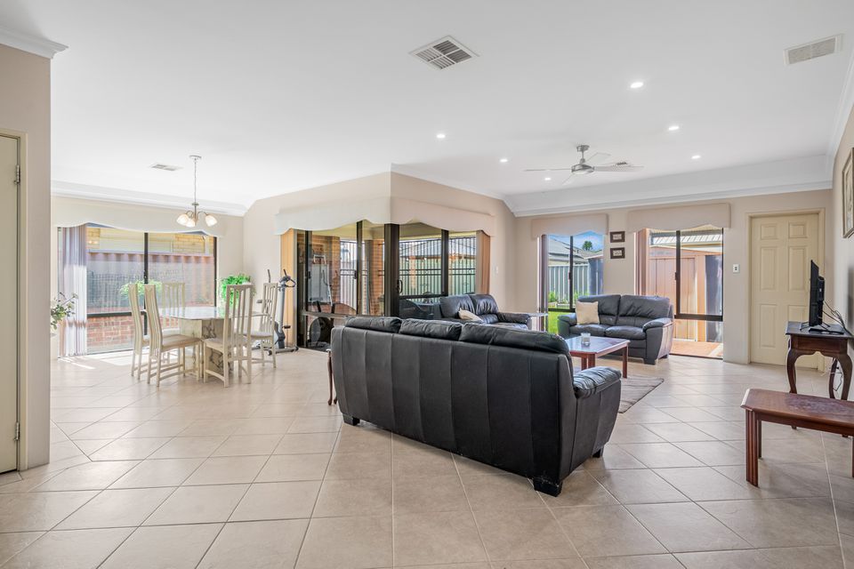 22 Rhapsody Close, Shoalwater