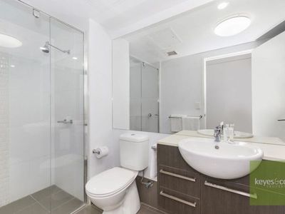 23 / 3 Kingsway Place, Townsville City