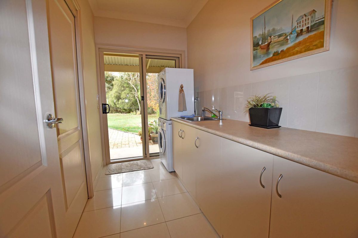 5 Gardadale Drive, Kyabram