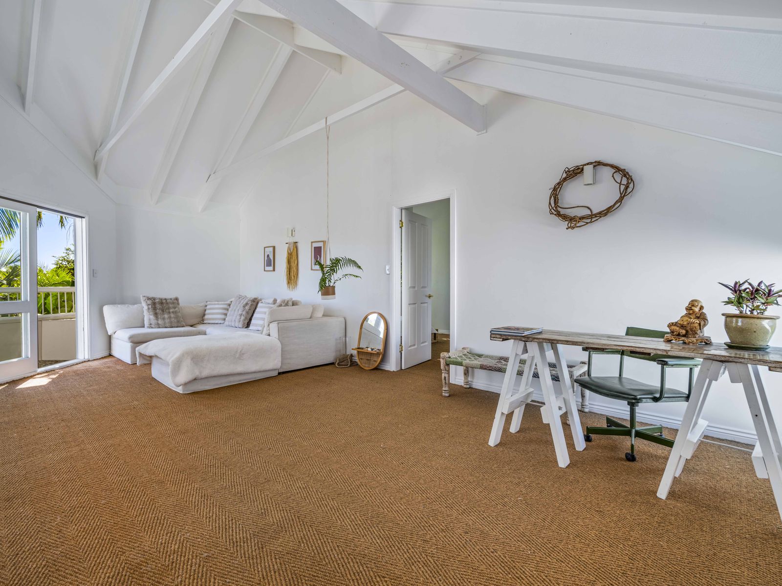 1 Tongarra Drive, Ocean Shores