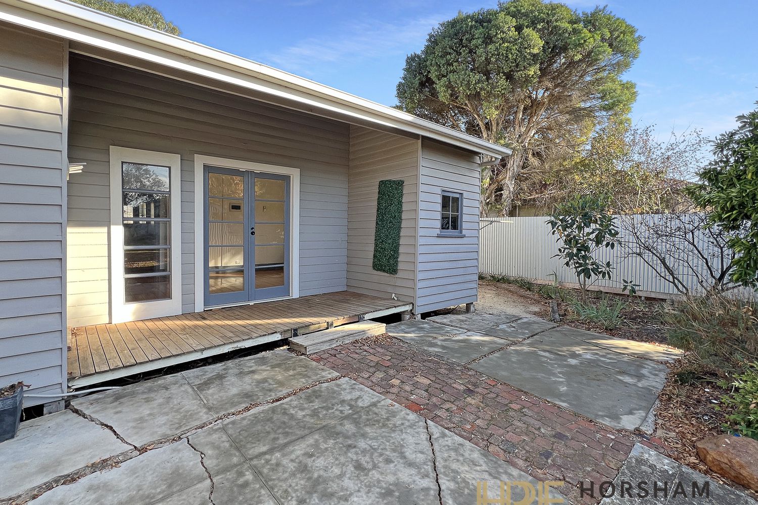 28 Albert Street, Horsham