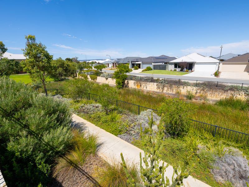 12 Bate Close, Piara Waters