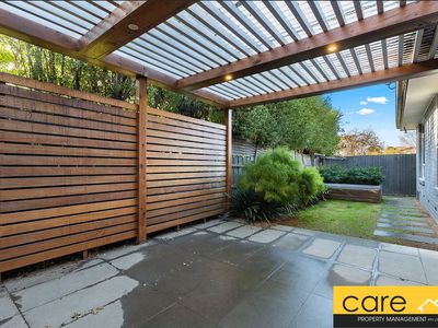 2 / 9 Collins Street, Mentone