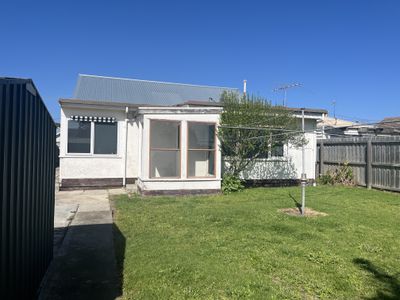 6 Rugby Street, Belmont