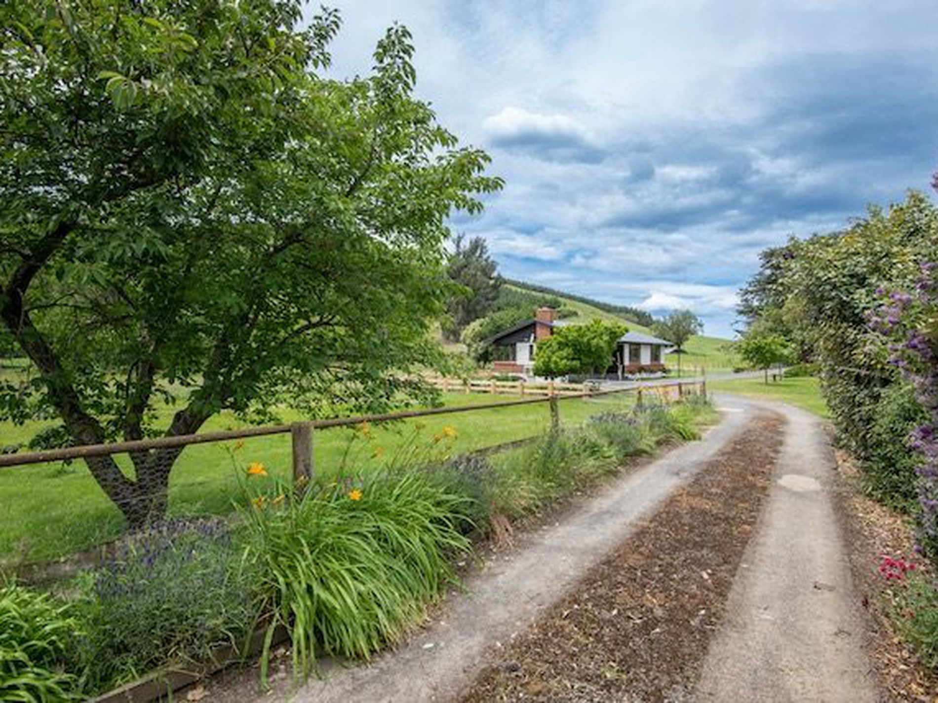 806 Outram-Mosgiel Road, Outram