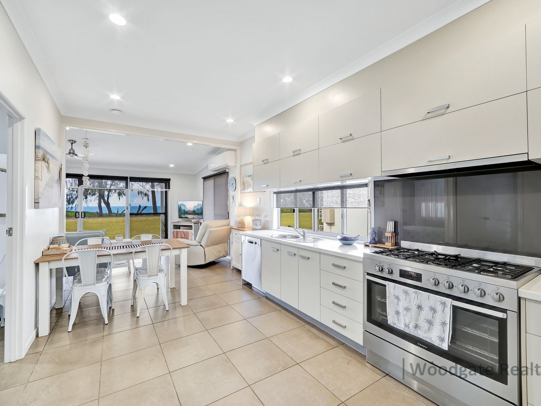 45 ESPLANADE, Woodgate