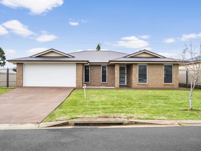 7 Grandslam Street, Glenvale