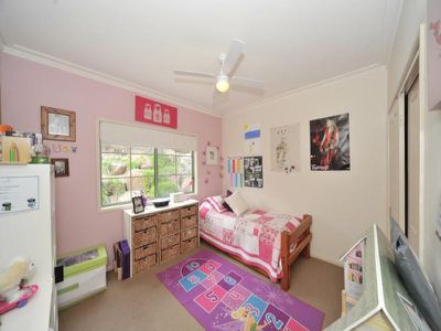 4 Fryers Road, Chewton
