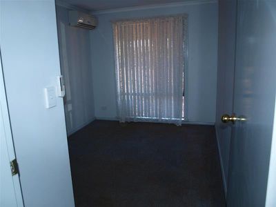 7 Turro Place, Newman