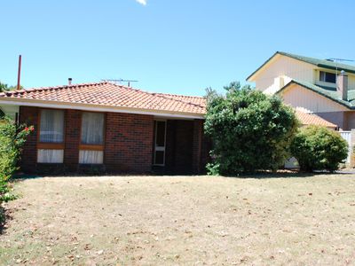 14 Pinewood Ave, Woodlands