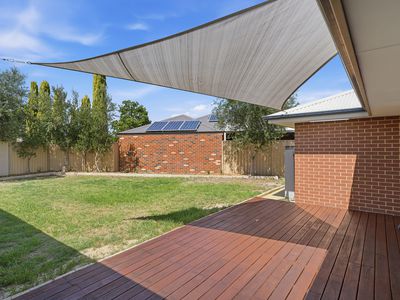 26 Januk Turn, South Guildford