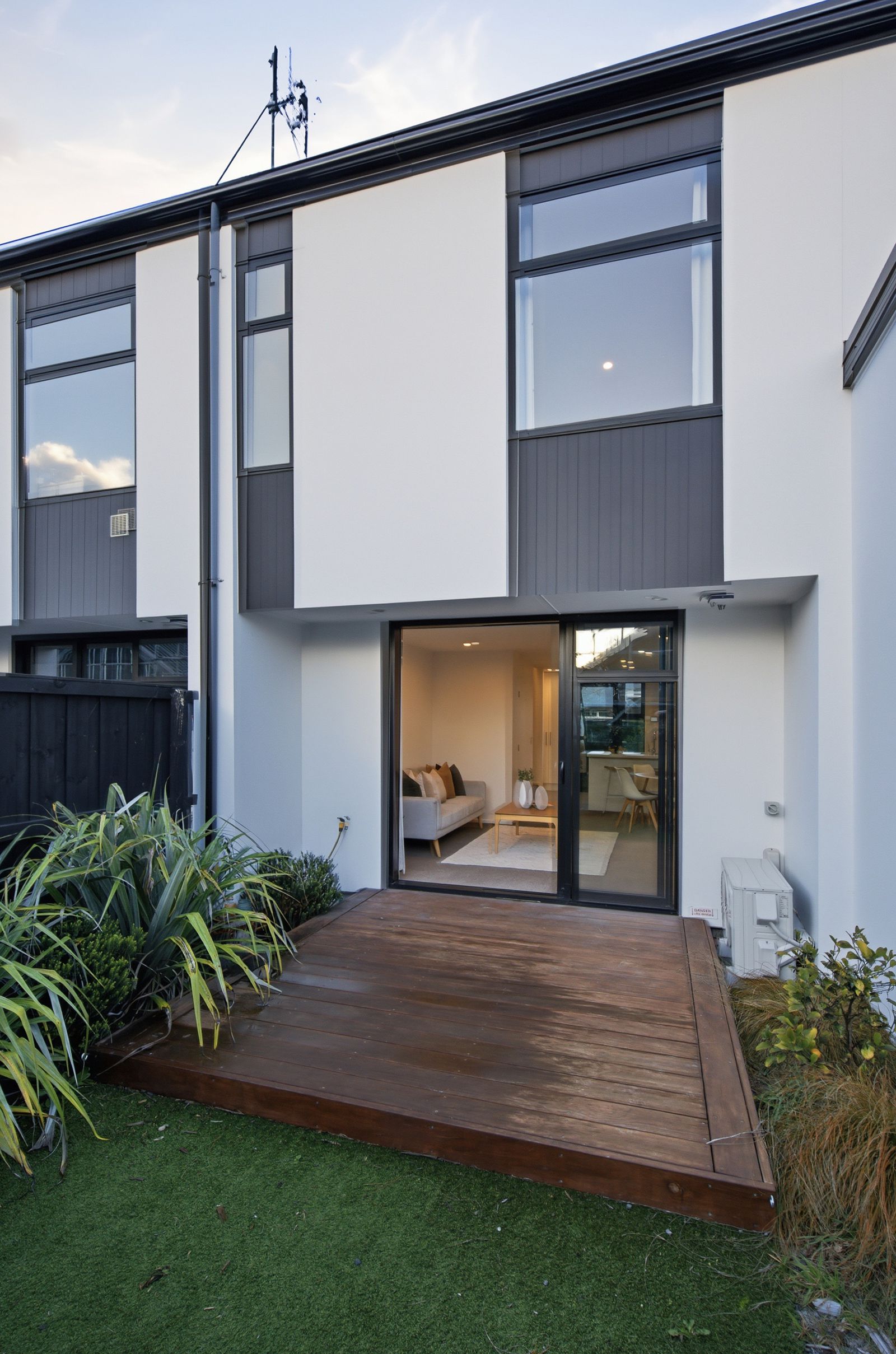 6 / 38 Wellington Street