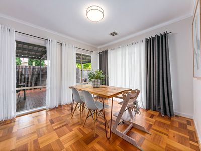30 Whiteley Parade, Taylors Lakes