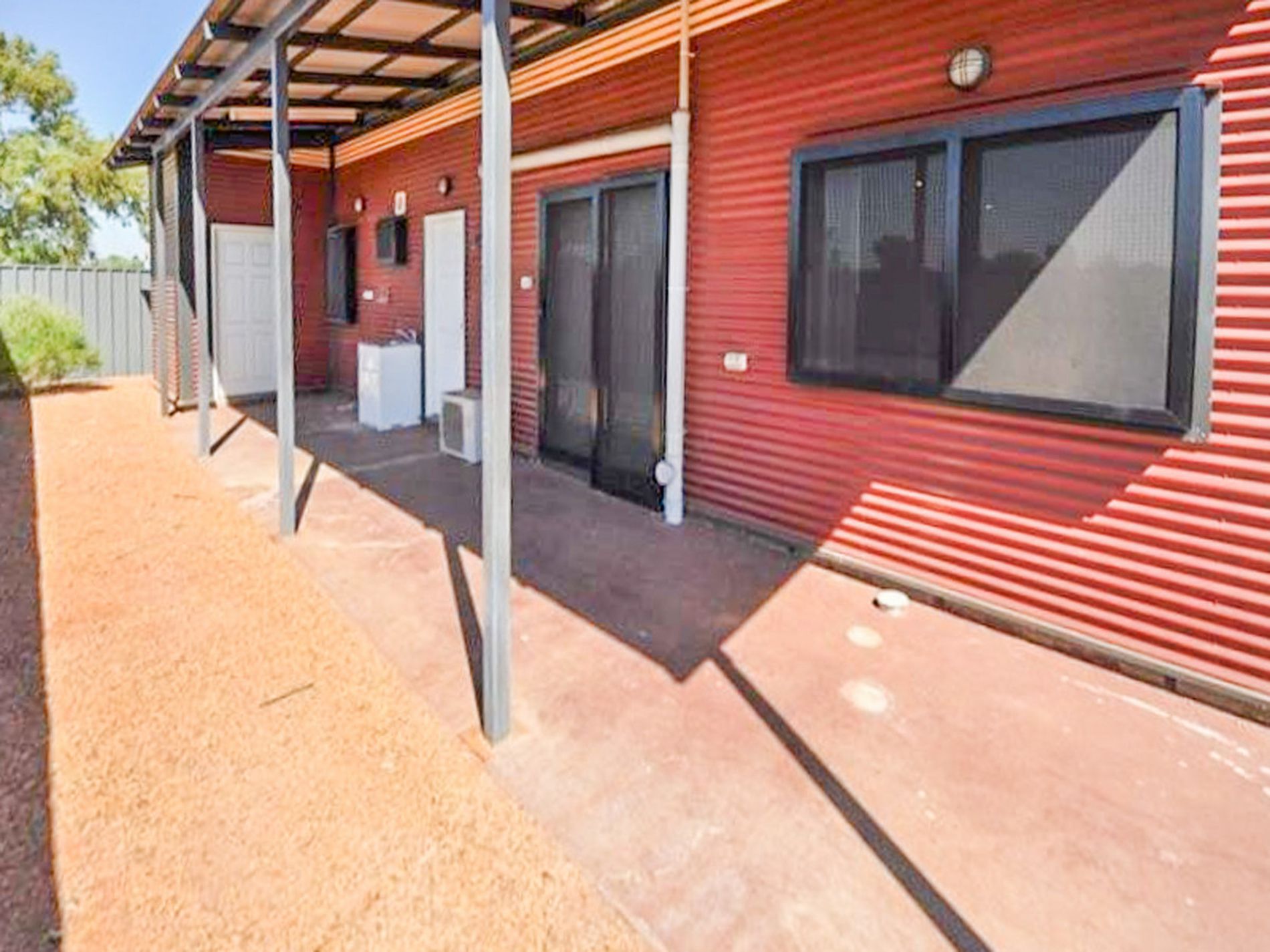 16B Somerset Crescent, South Hedland