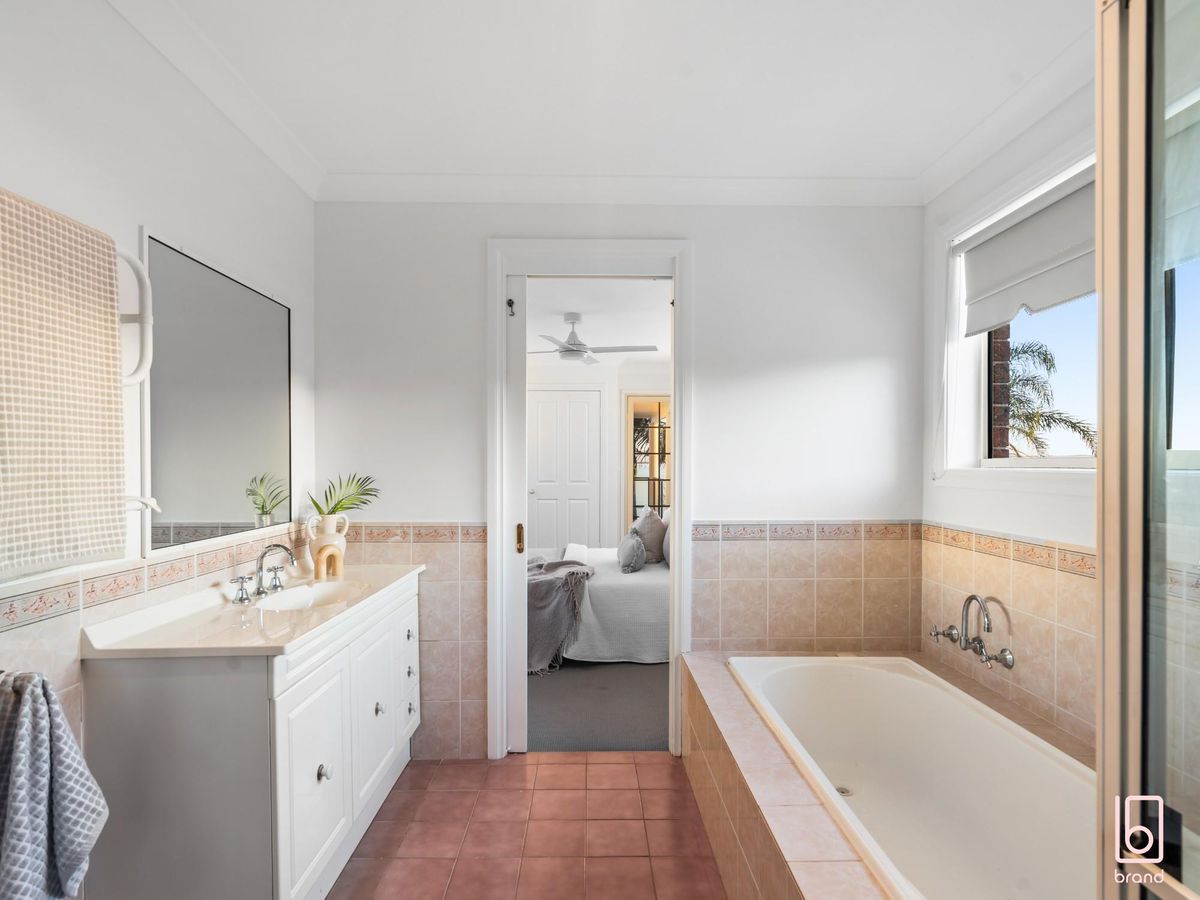 1 / 113 Main Road, Toukley