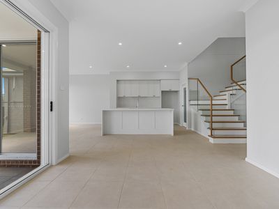 35 Clifton Crescent, Wilton