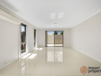 52 Lawrenson Circuit, Jacka
