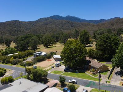 3 / 25 Fairway Avenue , Mount Beauty