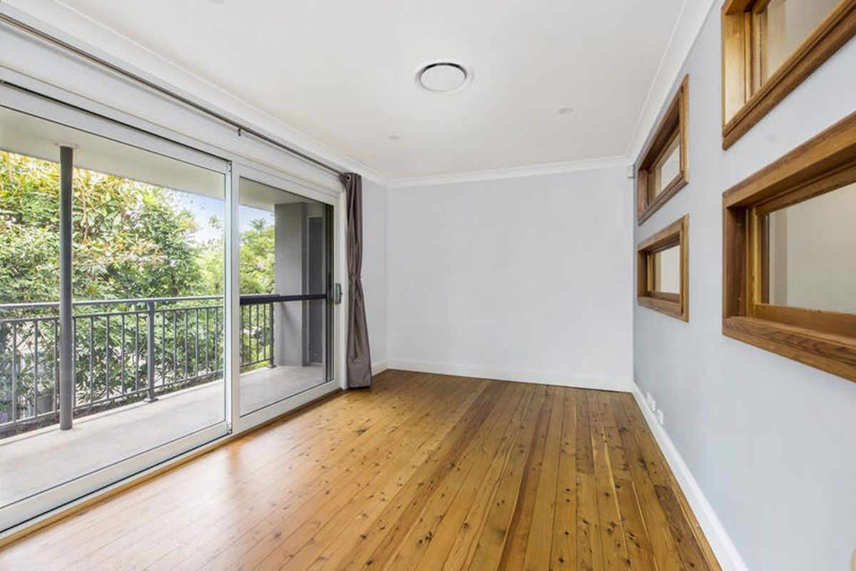 1 Eulalia Avenue, Point Frederick