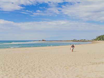 8E / 973 Gold Coast Highway, Palm Beach