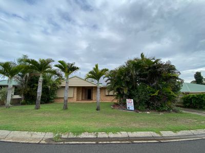 19 BUNKER AVENUE, Urraween