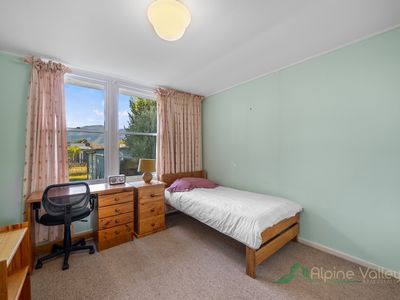 57 Freeburgh Avenue, Mount Beauty