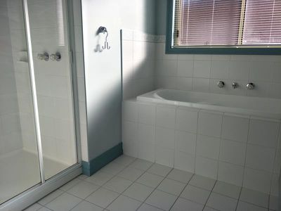 Unit 2 / 340 Morris Road, Hoppers Crossing