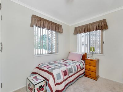 12 Chifley Crescent, Brassall