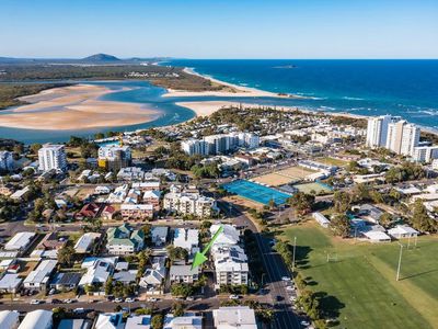 2 / 6 Hinkler Parade, Maroochydore