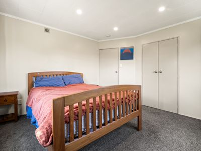 19 Kennard Crescent, Karitane