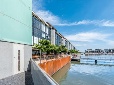 15 / 31 Eastlake Parade, Kingston