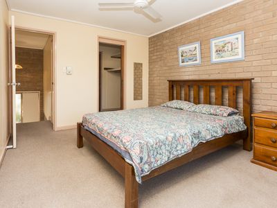 1 / 2 Lewis Street, Airlie Beach