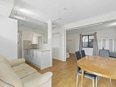 4 / 23 Warren Street, St Lucia